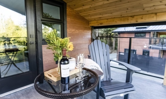 Ucluelet Cabin | Sitka Cabin-Modern, Hikes, OD shower, Pets