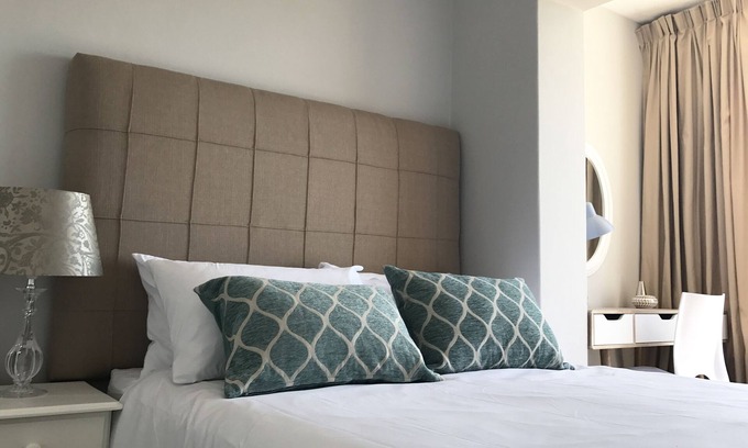 Simon's Town House | Situated in the heart of Simonstown with beautiful views over False bay