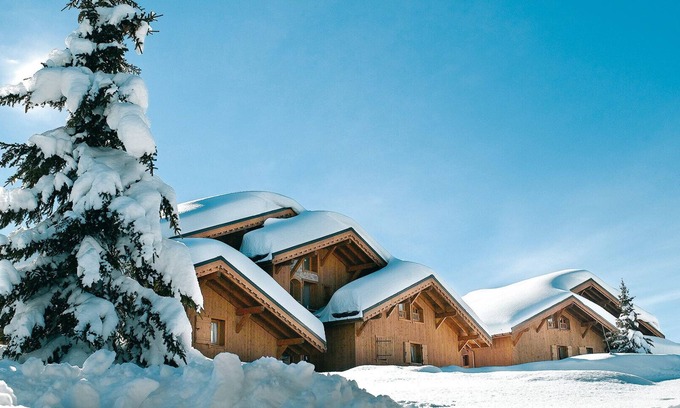 Les Saisies Apartment | SKI AU PIED Les Saisies Luxury apartment/indoor pool