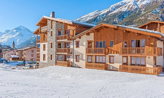 Lanslevillard Condo | Ski aux pieds | Piscine | Sauna et hamman