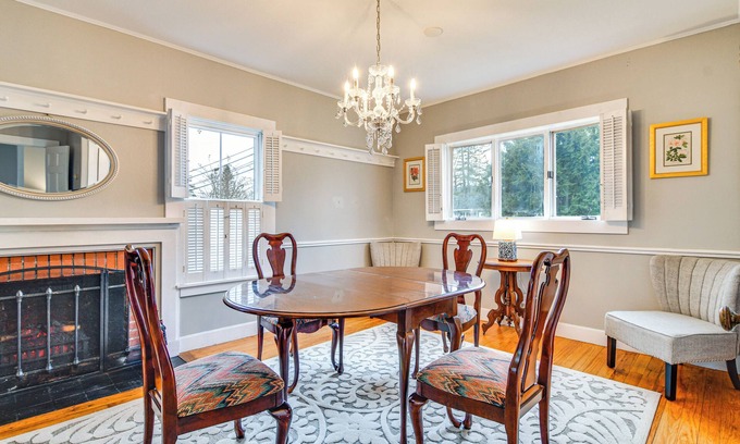 North Conway House | Ski, Hike & Fish: Dog-Friendly Gem in Conway