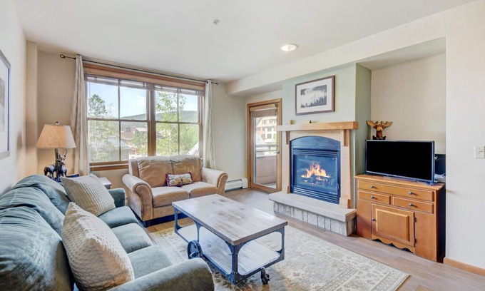 Winter Park House | Ski In Out Luxury Condo 1221 I Hot Tub I Gym I Ski Views I Best Price I Discounted Attractions
