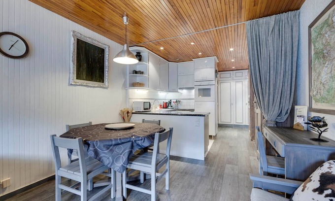Val Claret Apartment | Ski-in/ski-out apartment, Val Claret center, 4 people, linen & cleaning included