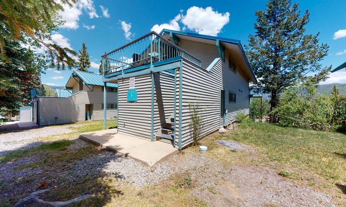 Purgatory Condo | Ski-in/ski-out condo with lake & mountain views, patio, balcony