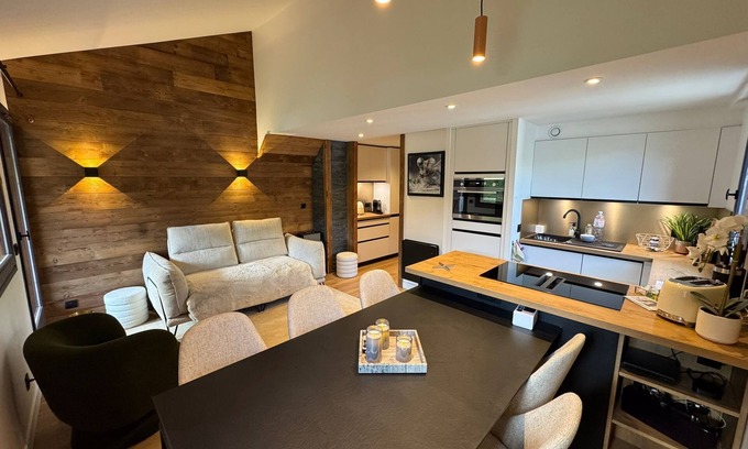 Tignes le Lac Apartment | Ski-in ski-out garage superb Duplex view 8 people bright 3 bedrooms 2 bathrooms
