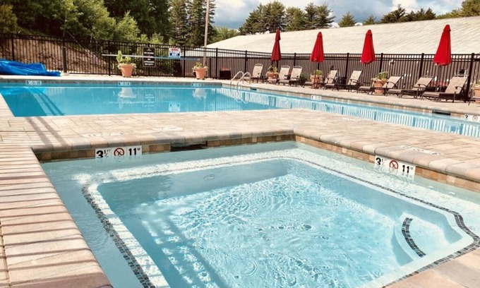 North Conway Condo | Ski-in/Ski-out, SLOPESIDE condo above the Lodge at Cranmore Mountain Resort