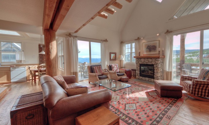 Saddle Ridge House | Ski-in/ski-out w/private hot tub in Moonlight Basin - Saddle Ridge - River Rock Slopeside Chalet