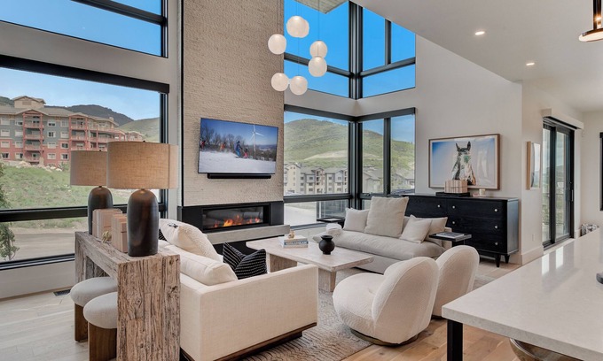 Park City House | Ski Retreat at Canyons Village, sleeps 12