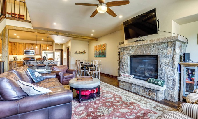 Keystone House | Ski Shuttle & Community Perks: Keystone Townhome
