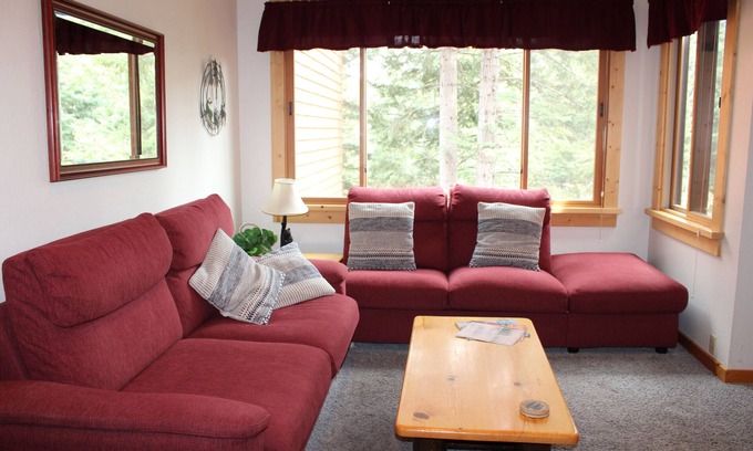 Truckee Condo | Ski Trail Condo in Northstar