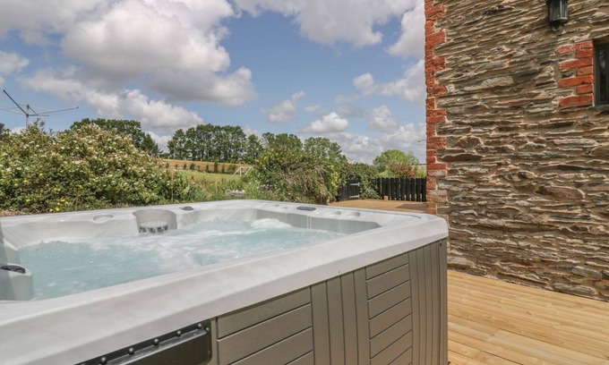 St. Just in Roseland House | SKIBER, pet friendly, character holiday cottage in St Mawes