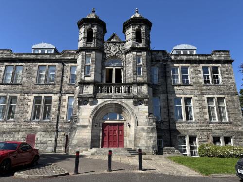 Dunfermline House | Skibo Vista Dunfermline
