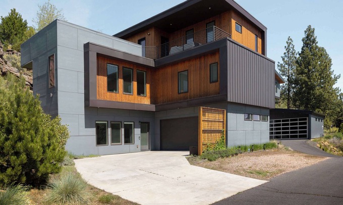 Westbrook Meadows Apartment | Skier's Basecamp! Cliff House, an escape for 2!