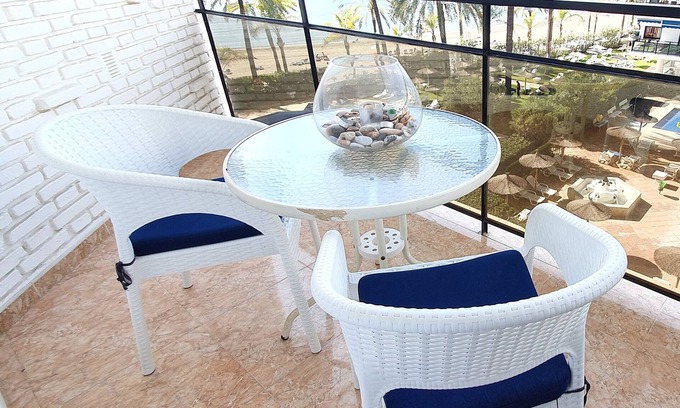 Marbella Seafront Promenade Apartment | Skol 203 - 1-Bedroom Apartment in Edificio Skol with Enviable Sea Views