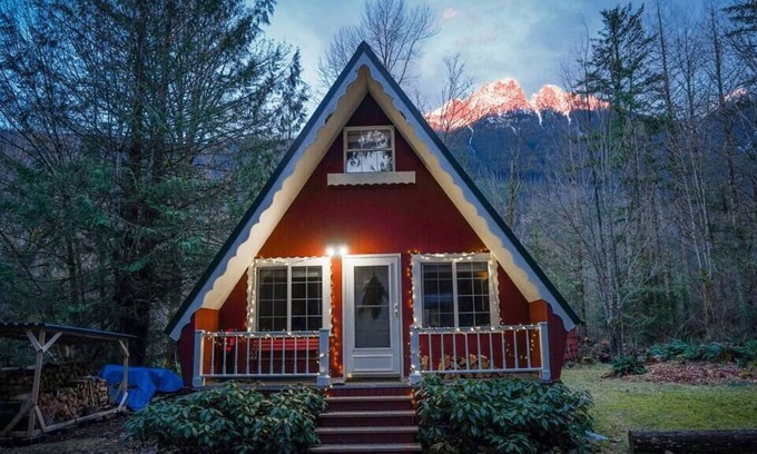 Baring Ski Chalet | Sky Valley A-Frame near Stevens Pass, U.S. 2