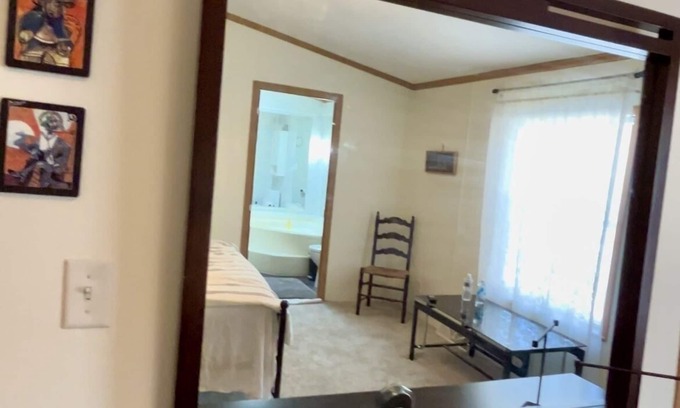 Bloomington House | SkyGazers Delight. One of the Safest areas in Bloomington. Super easy access!
