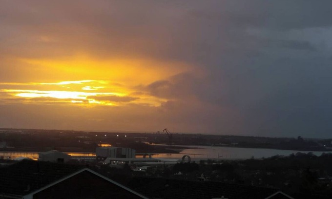 Fareham Apartment | Skylight View - great views- home from home experience- quiet residential area,