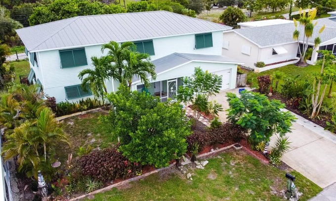 Jensen Beach House | Skyline Breeze - Jensen Beach Family Getaway