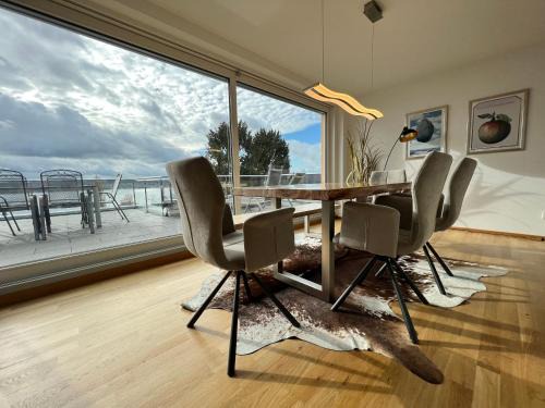 Ueberlingen Apartment | Skyline