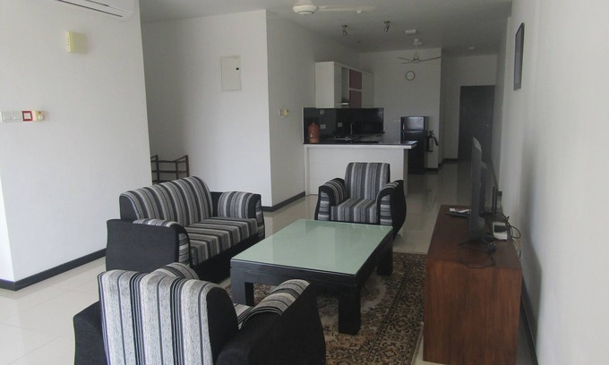 Rajagiriya Apartment | SKYLINE SUITE Luxury Penthouse at The Highness Rajagiriya