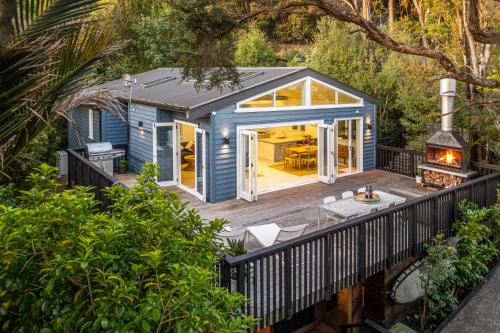 Waiheke Island House | Skyview Onetangi - Stay Waiheke