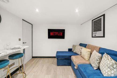 Castleford Apartment | Sleek and Stylish Yorkshire Gem - Sleeps 4