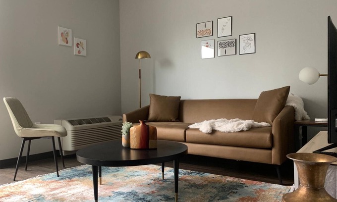 Des Moines Apartment | Sleepover: Serene 1BD/1BA - Downtown Des Moines