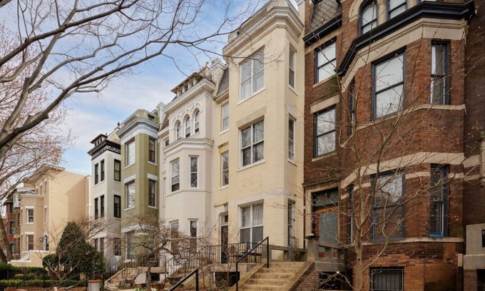 Adams Morgan Apartment | Sleeps 12 | THREE Units In Central Adams Morgan