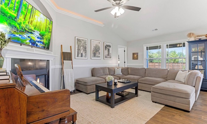 Boiling Springs House | Sleeps 12 - w/Gym, Ping-Pong, BBQ & Firepit near Spartanburg & Greenville