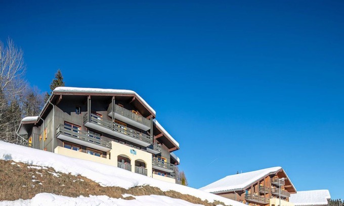 La Lechere Apartment | Sleeps 4! Studio | Scenic Living in Valmorel!