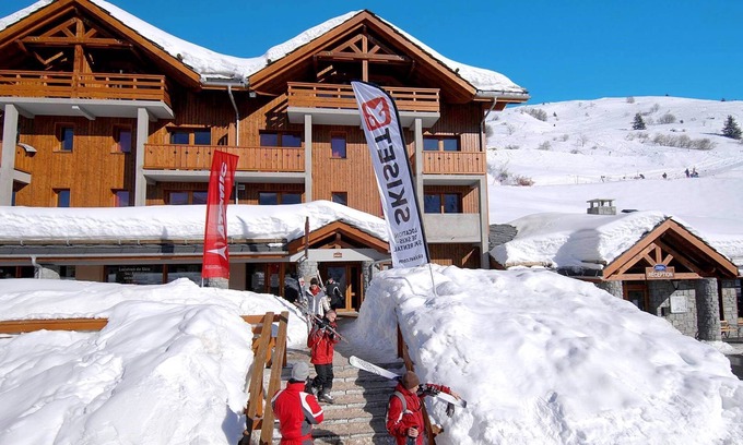 Valmeinier Condo | Sleeps 6 | 2BR Chalet in Prime Ski Location!