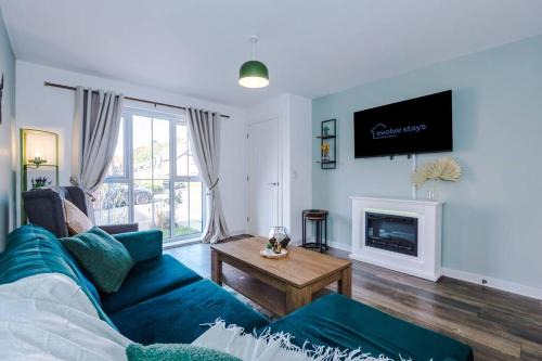 Salford Apartment | Sleeps 7, Stunning Home, Free Parking, Perfect For Groups, Long Term Disc
