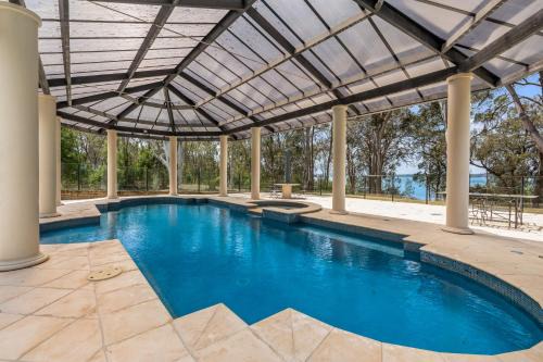 Morisset House | Slice of Heaven Family Retreat - Good Times at Wilderness Waters