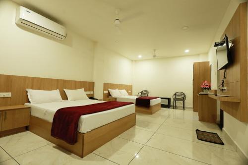 Mundakayam Hotel | Slice of Heaven