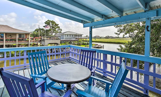Slidell House | Slidell Getaway w/ Boat Slip - Walk to Beach!