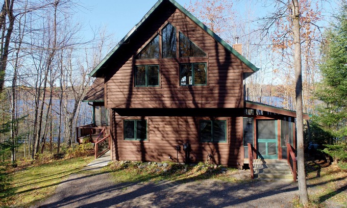 Stone Lake Cabin | Slim Lake Retreat