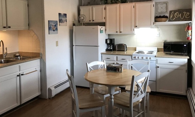 Glenwood Springs Condo | Slopeside Condo at Sunlight Mountain Resort