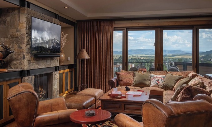 Steamboat Springs Condo | Slopeside Residence at One Steamboat Place w/Private Hot Tub - Panorama Peak #6