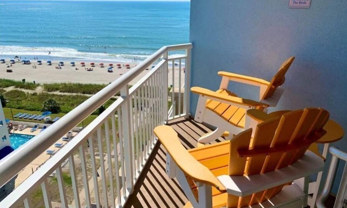 Myrtle Beach House | Small Family Getaway-Couples Retreat-Book Now! Strong WIFI - Super Clean
