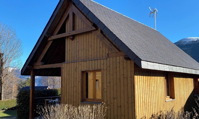 Garin Ski Chalet | Small, well-equipped chalet in attractive condominium.