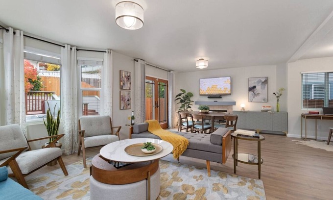 Vallejo House | Smart Stays Tailored for Work, Play, or Pause: Designer interior evoking comfort & cleanliness, river view, hot tub, fast wifi, full stock kitchen, AC, close to downtown, public transportation & the Ferry - the perfect serene retreat. Discover more!
