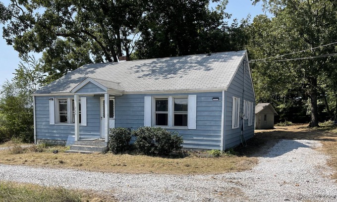 Friendsville House | Smokey Mountain area 5 miles from Knoxville Airport