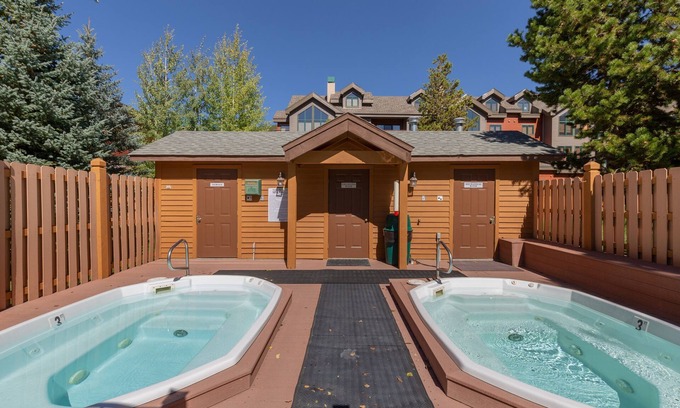 Mountain House Condo | Snake River Village #29 by Summit County Mountain Retreats