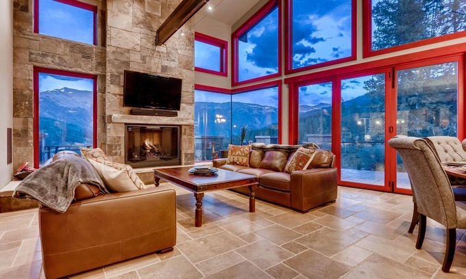 Copper Mountain House | Snow Maker Manor: Pet-Friendly, True Ski-in/Out, Hot Tub, Theater, Pool Table
