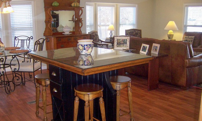 Eatonton Cottage | Snowbird Target, Lake Sinclair, Georgia