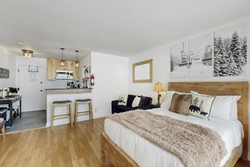 Truckee Hotel | Snowpeak Serenity