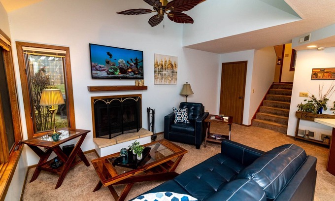 The Galena Territory House | Snug Getaway, Near Resort, Owners' Club, Pool. Dog Friendly!