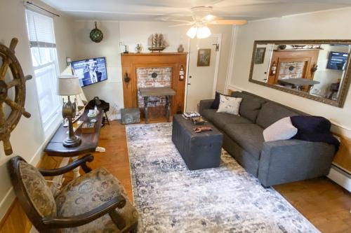 Boothbay Harbor Apartment | Snug Harbor I