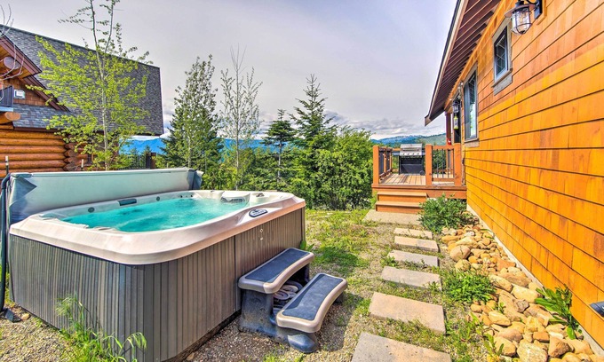 Ronald Cabin | Soak, Night Ski & Explore! Cle Elum Mtn-View Cabin