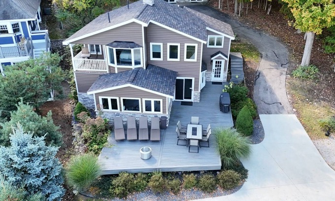Boyne City House | Soaring Eagles; Lakehouse w/Optional Bunkhouse, Ski